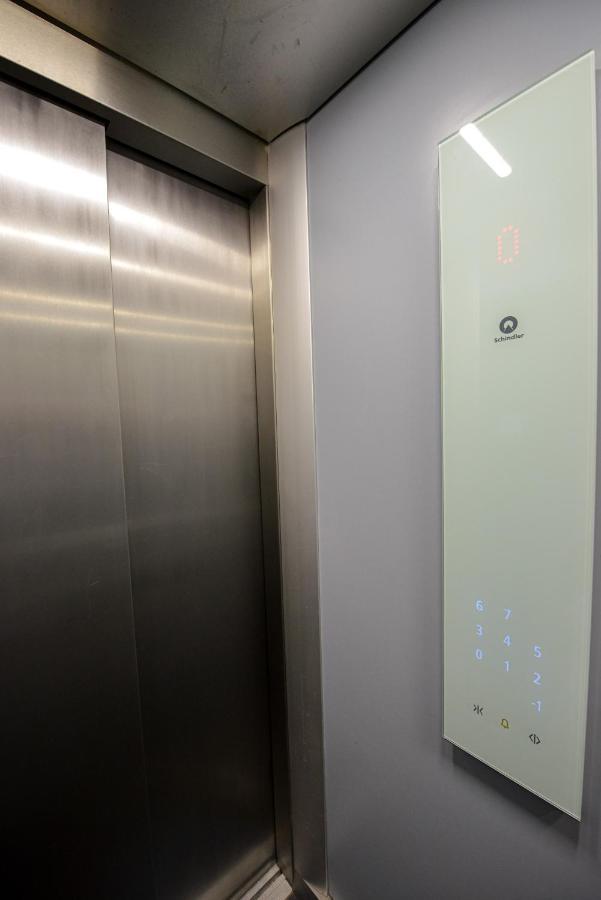 Sofia Cozy Apartment - Underground Private Parking Bukarest Exterior foto